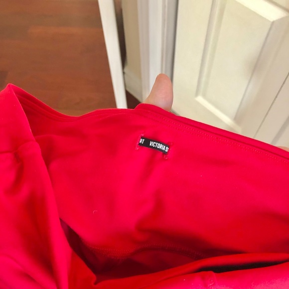 Victoria's Secret Red Knockout Sport Leggings - Picture 6 of 10